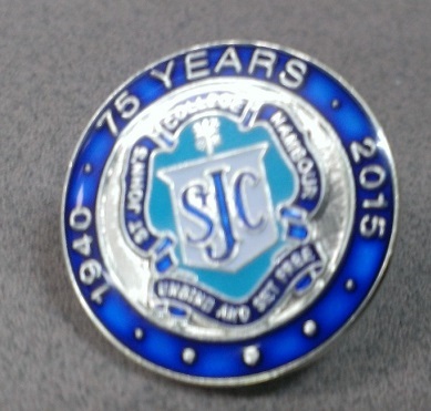 75 badge.jpg